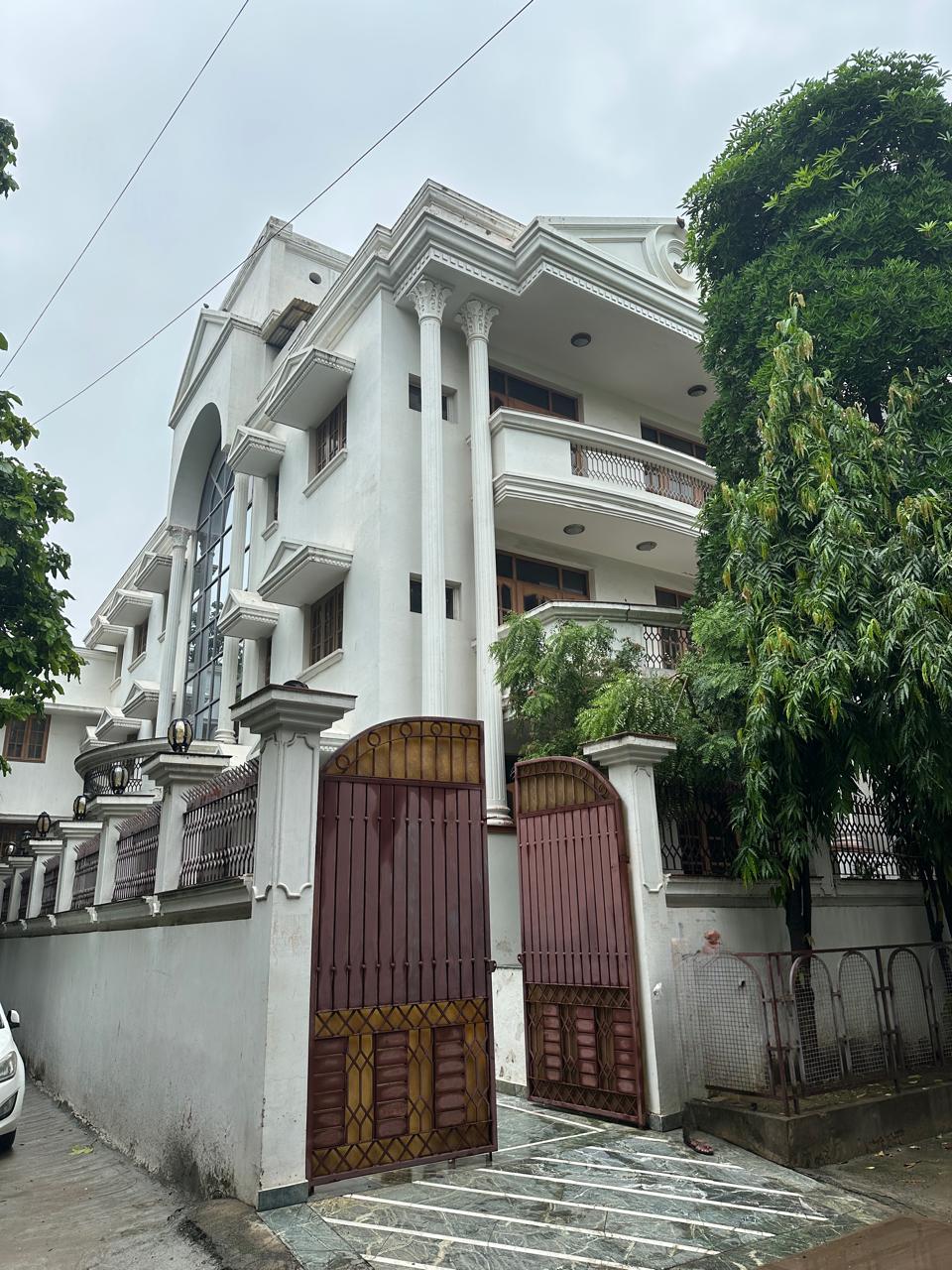 Main view of Luxury Villa